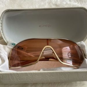 OAKLEY LIV Sunglasses